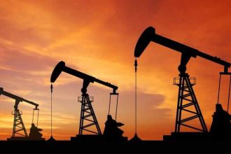 Secretarul american al Energiei afirma ca pretul petrolului va atinge maxime in urmatoarele saptamani