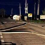 Trafic oprit pe DN1D O cistern cu GPL s a rasturnat dupa ce a lovit un stalp de electricitate