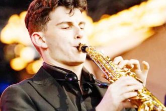 Un saxofonist si un violoncelist solistii concertului de joi de la Filarmonica Pitesti