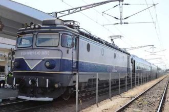 Vacanta de Paste cu trenul CFR va adauga vagoane suplimentare si va oferi reduceri de 10 la biletele dus intors