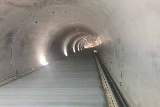 A demarat construirea celui mai complex tunel de pe Autostrada Sibiu Pitesti