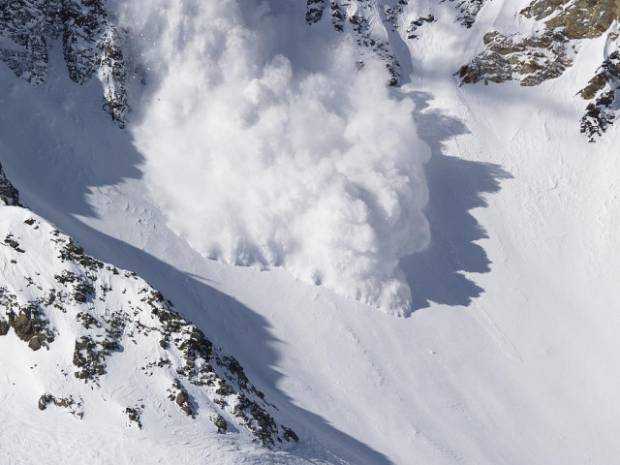 Avalansa la Balea Lac Zapada risca sa cedeze oricand