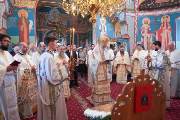 Binecuvantare arhiereasca la Micesti Sarbatore de hram Sfantul Ioan Rusul