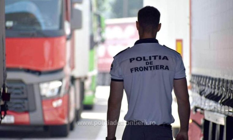 Captura de peste 32000 de lei la frontiera Calafat Tigarele erau ascunse in cele mai surprinzatoare locuri