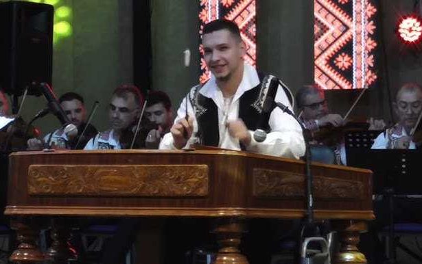 Catalin Iancu Jr maestrul tambalului din Pitesti care a impresionat Statele Unite si a cantat la resedinta lui Donald Trump