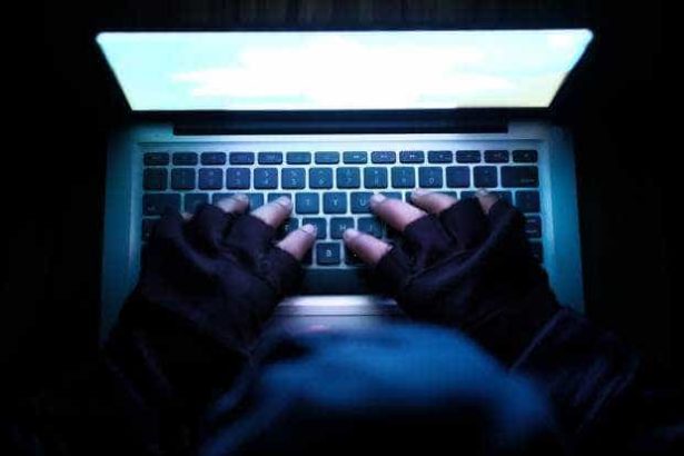 Clientii Zara in alerta dupa un mare atac cibernetic Aproape 200000 de conturi tinte ale hackerilor