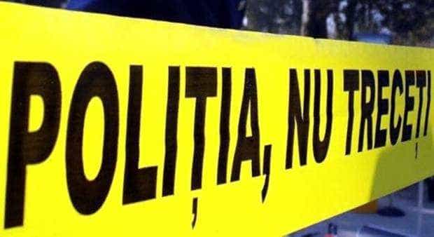 Copil de 4 ani disparut de mama gasit fara viata intr o balta