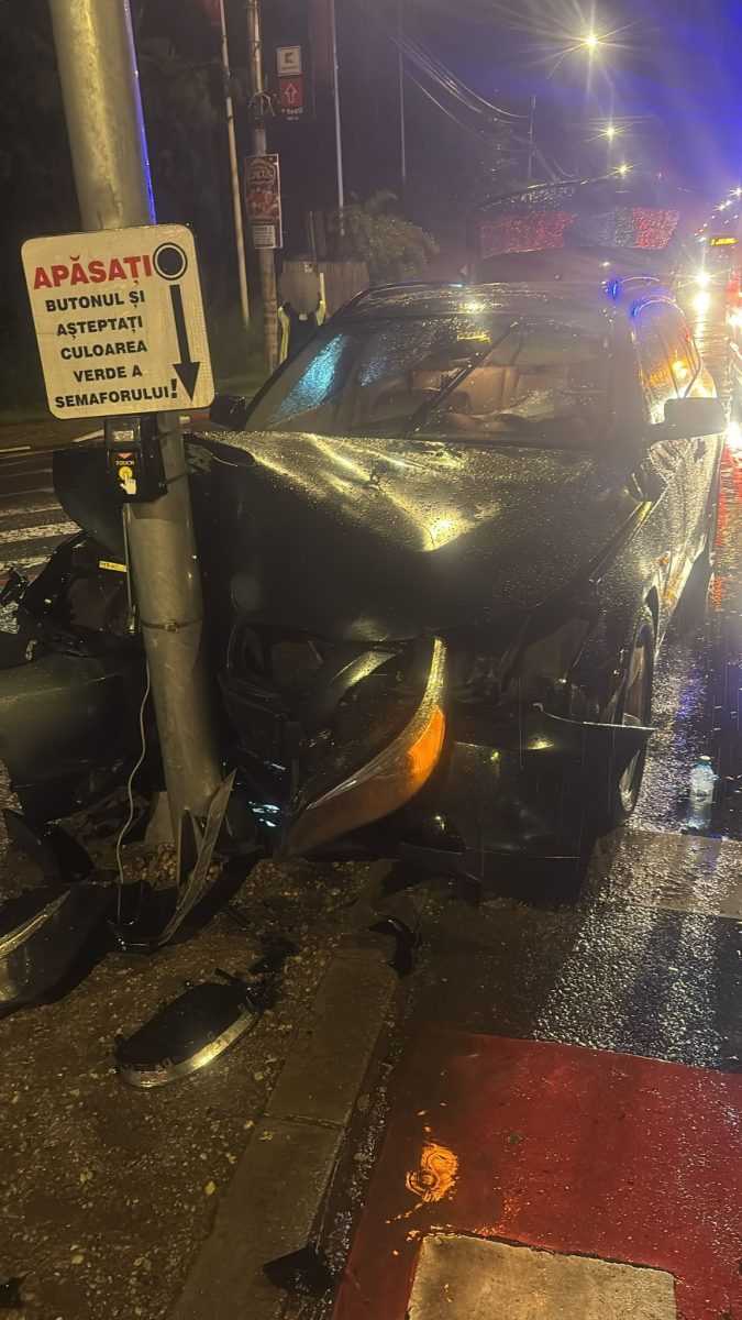 Doua incidente in Pitesti in noaptea de ieri