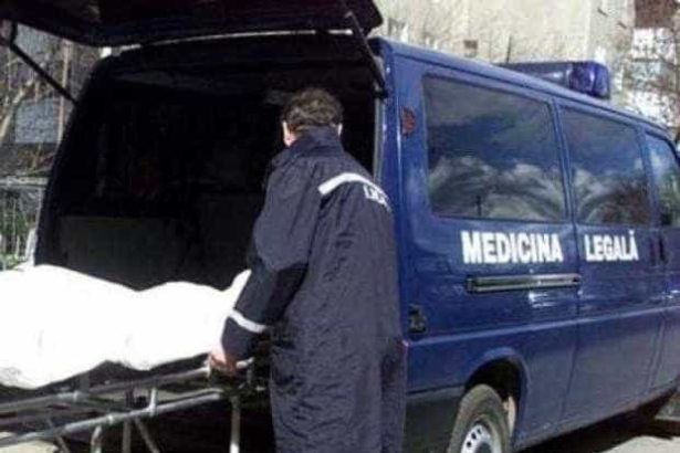 Drama la Mioveni in Arges Gasit fara viata pe scara blocului