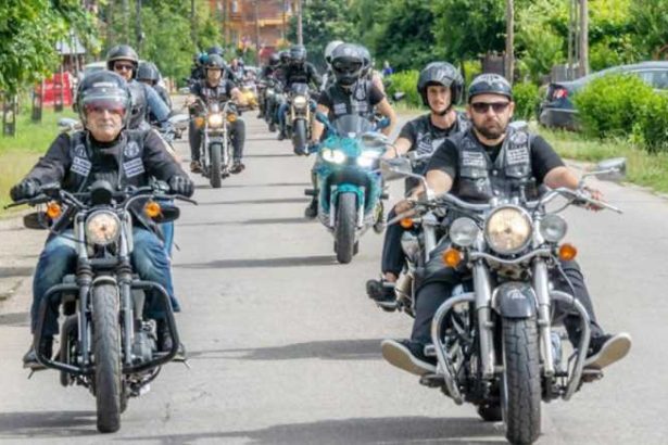Festivalul Arhanghelilor si Turneul de Vara Topoloveni evenimente consecutive in Valea Carcinovului