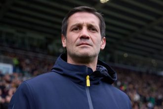 Fotbal Cristian Chivu a fost ales cel mai bun antrenor din Serie A