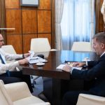 Ilie Bolojan a avut o intalnire cu seful Dacia Mihai Bordeanu Principalele probleme legate de piata auto pe agenda discutiilor