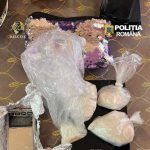 Mama si fica retinute preventiv pentru trafic de droguri