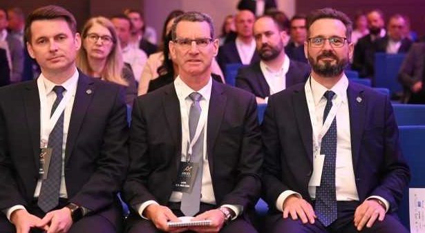 Mihai Cotez a adus la Pitesti ministri ambasadori si antreprenori din Romania si din strainatate