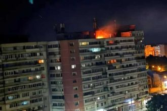 Panica in Galati dupa ce o drona a lovit un bloc explozie puternica si incendiu la etajul 10