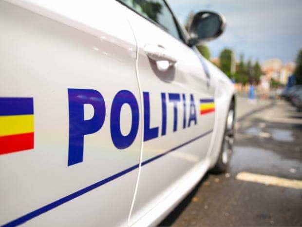 Panica la un festival din Tulcea un tanar a scos cutitul in mijlocul multimii starnind teama printre participanti