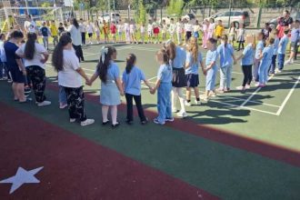 Pitesti Ziua Copilului sarbatorita prin jocuri si activitati recreative la Centrul Multifunctional Comunitar