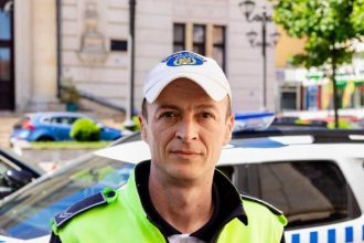 Politistii locali din Campulung echipati cu camere de tip bodycam Mesajul Primariei