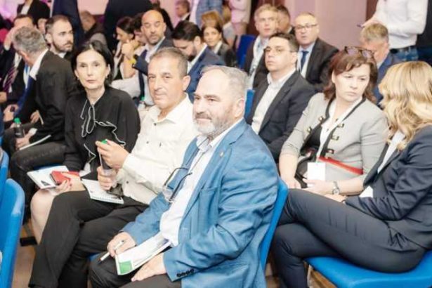 Primarul Aurel Balasoiu participant la Arges Invest