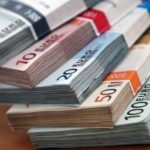 Primul primar din Romania surprins in flagrant de Parchetul European A fost prins in timp ce primea o mita de 28800 de euro