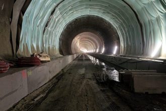 Progres semnificativ pe Autostrada Sibiu Pitesti a fost finalizata si a doua galerie a tunelului Robesti
