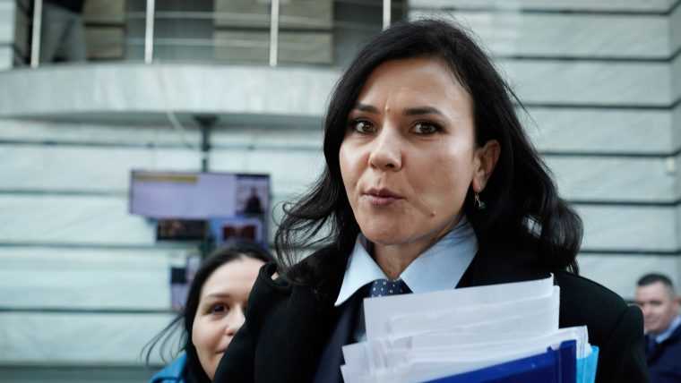 Saracie dar nu pentru toti Cresteri salariale la parchete unde managerii economici castiga cu 50 mai mult