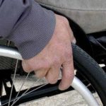 Se majoreaza indemnizatia de Insotitor pentru persoanele cu handicap incepand cu 1 iulie