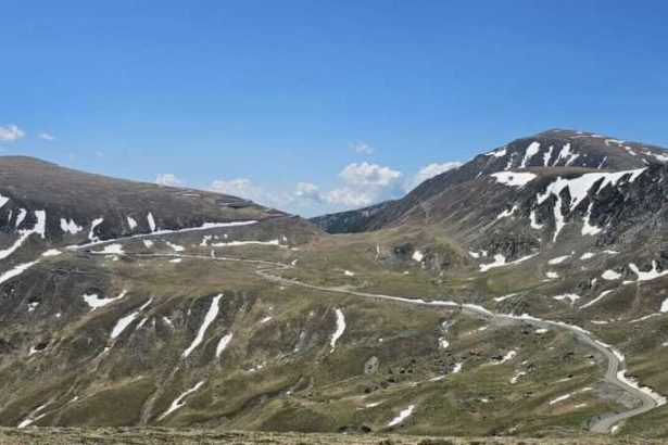 Se redeschide circulatia pe Transalpina intre Curpat si Ranca Viteza maxima permisa este de 30 kmh