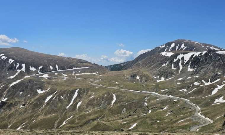 Se redeschide circulatia pe Transalpina intre Curpat si Ranca Viteza maxima permisa este de 30 kmh