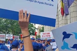 Sute de angajati de la Apele Romane protesteaza joi pentru deblocarea angajarilor