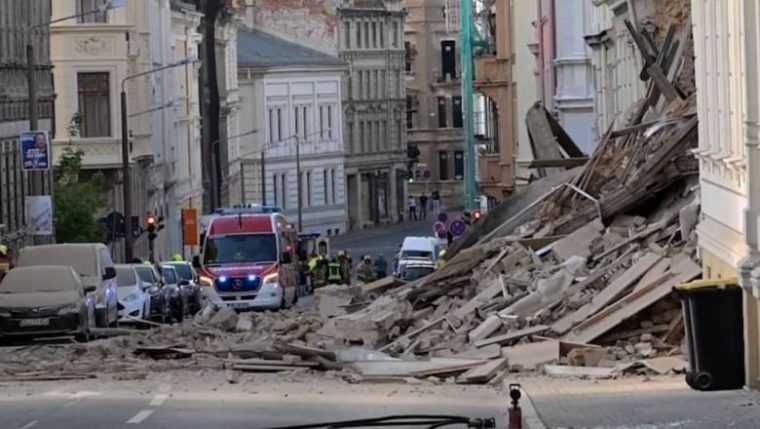 Trupurile celor doua romance prinse sub daramaturile unui bloc din Germania au fost gasite