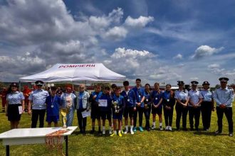 Video Elevii din Arges prietenii pompierilor sau competitionat intr un concurs