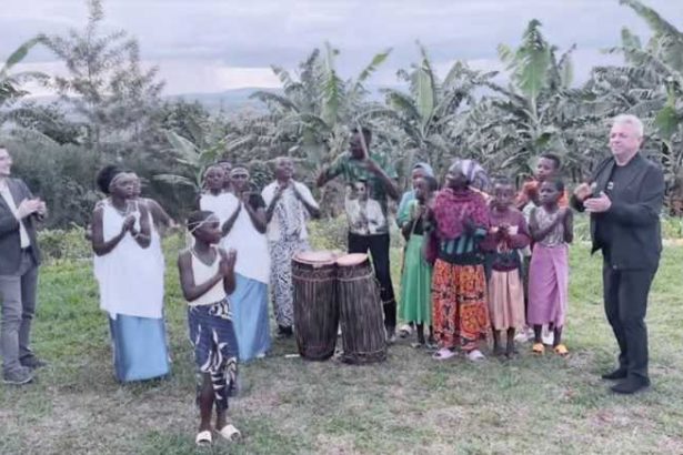 Virgil Baciu ntors din Uganda si Rwanda Nu ne dam seama cat de fericiti putem fi si cat de bine ne este in comparatie cu alte regiuni ale lumii