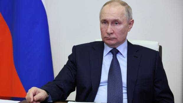 Vladimir Putin adopta o noua strategie de atac asupra Ucrainei