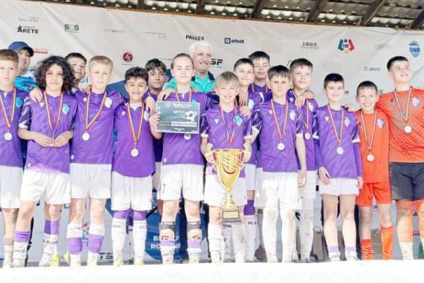 antrenorul andrei speriatu despre performanta echipei fc arges under 12 noi am fost mai buni decat ceilalti dar am dat peste sahtior donezk care ne a invins in finala