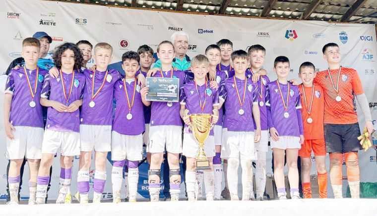 antrenorul andrei speriatu despre performanta echipei fc arges under 12 noi am fost mai buni decat ceilalti dar am dat peste sahtior donezk care ne a invins in finala