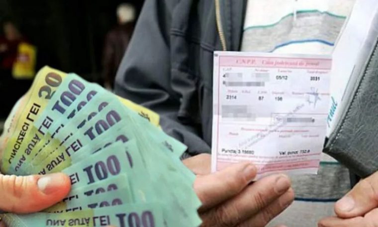 aproape 12000 de romani beneficiaza de pensii speciale magistratii conduc clasamentul