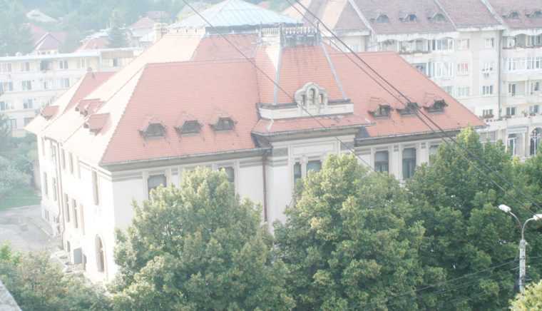 noaptea muzeelor cu greva la campulung