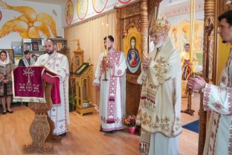 paraclisul universitar din pitesti l a omagiat pe sf apostol simon zilotul ocrotitorul spiritual