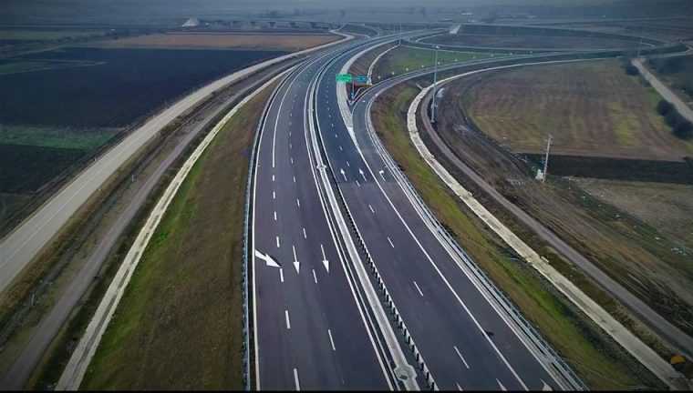 pieton pe autostrada un barbat din arges a primit doua amenzi dupa o plimbare interzisa pe a1