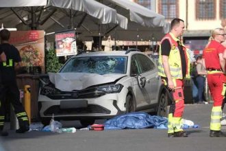teroare pe strazile din leipzig un suv scapat de sub control a lovit pietoni in plina zi