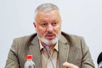 vicele marius nicolaescu se pune in pericol a trimis o scrisoare catre primarii recomandand o firma pentru posibile colaborari