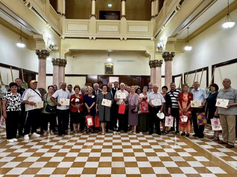 77 de cupluri din Pitesti recompensate pentru fidelitate