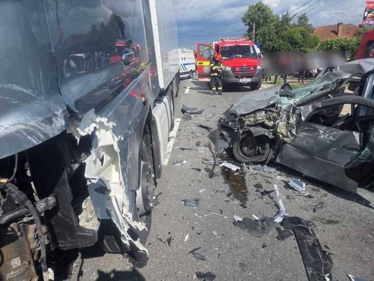 Accident grav pe DN7 in Valea Ursului cu patru raniti