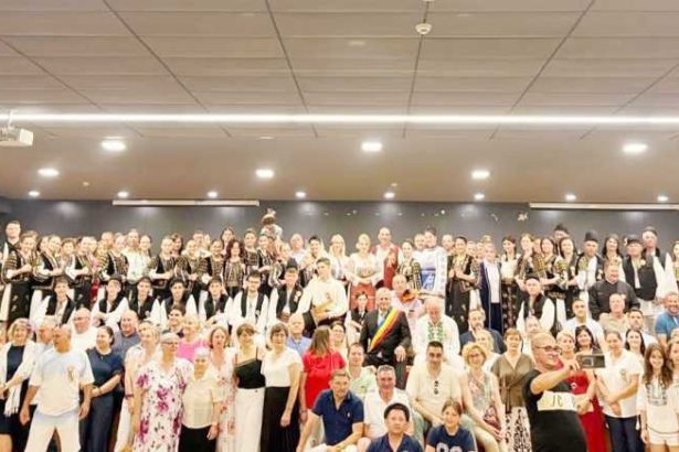 Ansamblul Ciobanasul din Corbi a reprezentat folclorul muscelean in Spania