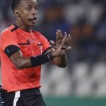 Arbitrul somalez exclus de la Cupa Mondiala intampinat ca un erou la intoarcerea acasa