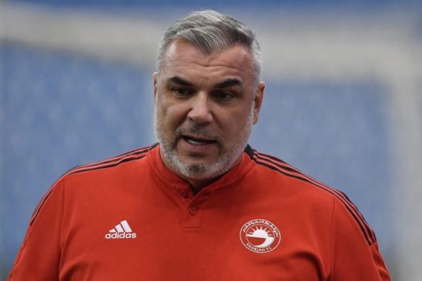 Cosmin Olaroiu a semnat cu echipa la care a fost Mirel Radoi