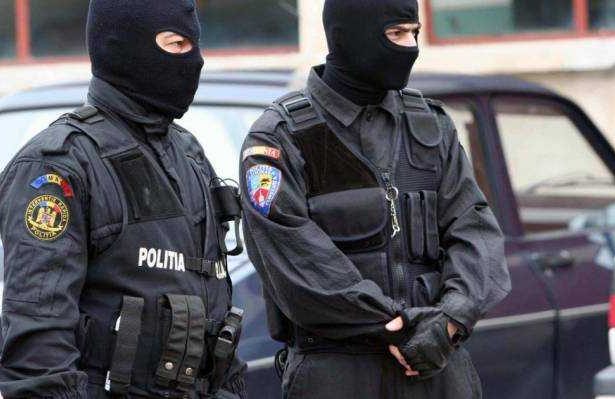 DNA investigheaza sectorul livrrilor prin intermediul aplicatiilor Perchezitii in opt judee si in Bucuresti
