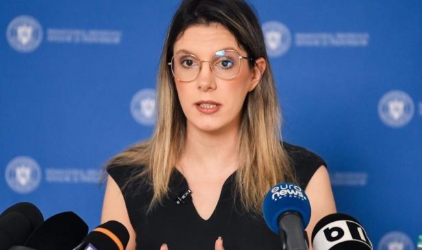 Diana Buzoianu Asa se fura padurile viitoare 250000 de puieti existenti doar pe hartie nu si in realitate