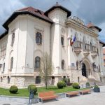 Este grav Un alt angajat al Primariei Campulung a fost internat in stare critica